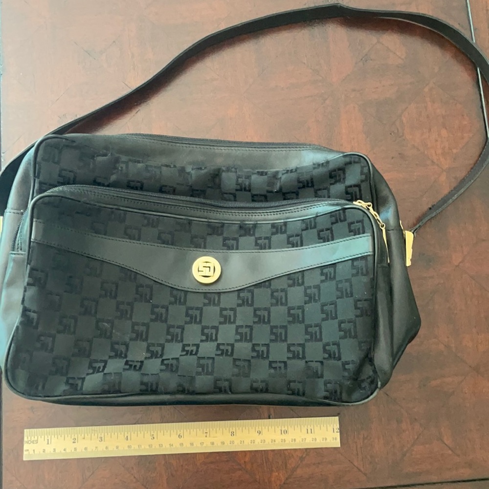 St John Black Travel Purse (aprox 14”x6”9”)